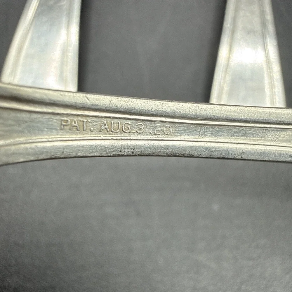 Vintage Rogers R.C. Co. LA TOURAINE Silverplate Dinner Forks‎ 1920 Set of 3